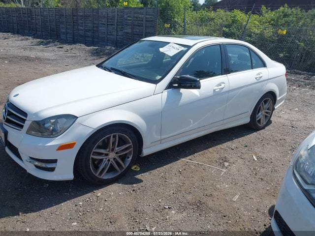45704258 :رقم المزاد ، WDDGF8AB3ER307084 vin ، 2014 Mercedes-benz C 300 Sport 4matic مزاد بيع