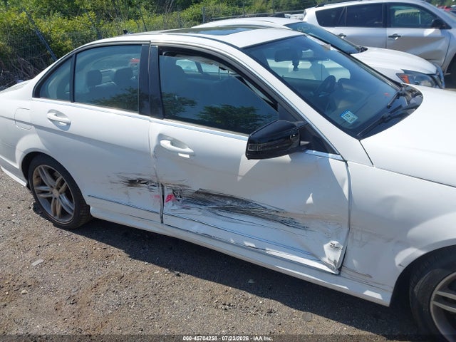 45704258 :رقم المزاد ، WDDGF8AB3ER307084 vin ، 2014 Mercedes-benz C 300 Sport 4matic مزاد بيع