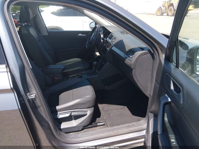 Aukcja sprzedaży 2019 Volkswagen Tiguan 2.0t Se/2.0t Sel/2.0t Sel R-line/2.0t Sel R-line Black, vin: 3VV2B7AX7KM154214, numer aukcji: 45704409