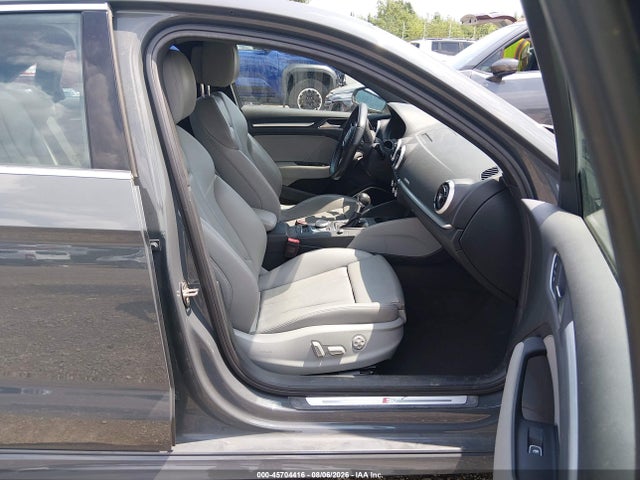 Aukcja sprzedaży 2018 Audi A3 2.0t Premium/2.0t Tech Premium, vin: WAUJ8GFF1J1006111, numer aukcji: 45704416