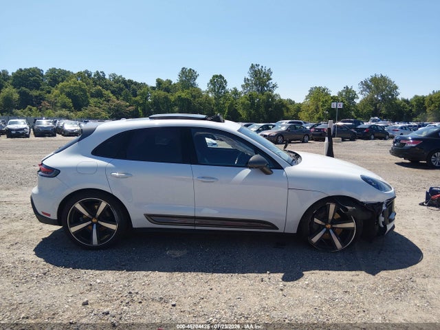 Porsche Macan T 2024 WP1AA2A54RLB08221 Image 13