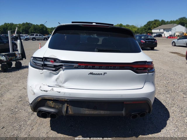 Porsche Macan T 2024 WP1AA2A54RLB08221 Image 16