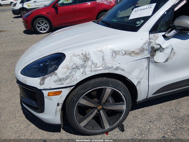 Porsche Macan T 2024 WP1AA2A54RLB08221 Image 17