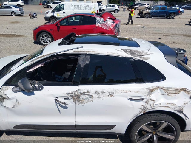Porsche Macan T 2024 WP1AA2A54RLB08221 Image 20