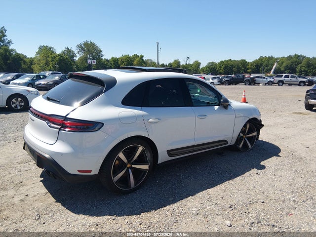 Porsche Macan T 2024 WP1AA2A54RLB08221 Image 4