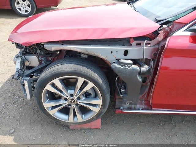 45704433 :رقم المزاد ، 55SWF4JB9JU250158 vin ، 2018 Mercedes-benz C 300 مزاد بيع