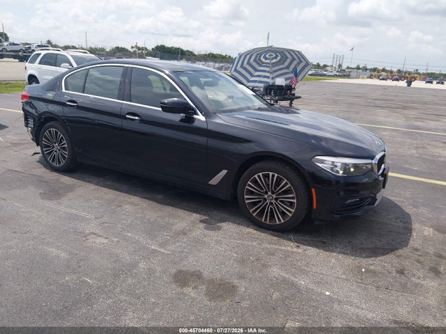 45704460 :رقم المزاد ، WBAJA7C56JG909092 vin ، 2018 Bmw 530i Xdrive مزاد بيع