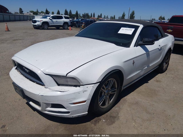 Ford Mustang V6 2014 1ZVBP8EM0E5210653 Image 2