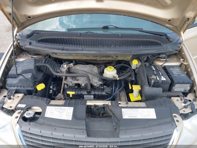 45704505 :رقم المزاد ، 2C8GP64L61R139797 vin ، 2001 Chrysler Town & Country Limited مزاد بيع