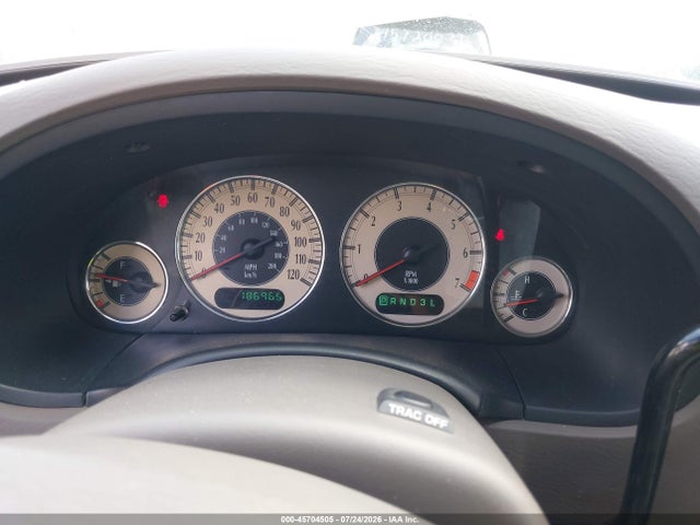 45704505 :رقم المزاد ، 2C8GP64L61R139797 vin ، 2001 Chrysler Town & Country Limited مزاد بيع