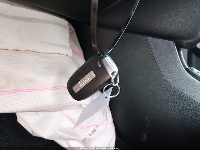 2019 Jeep Cherokee Latitude Plus 4x4 მანქანა იყიდება აუქციონზე, vin: 1C4PJMLB8KD139806, აუქციონის ნომერი: 45704521