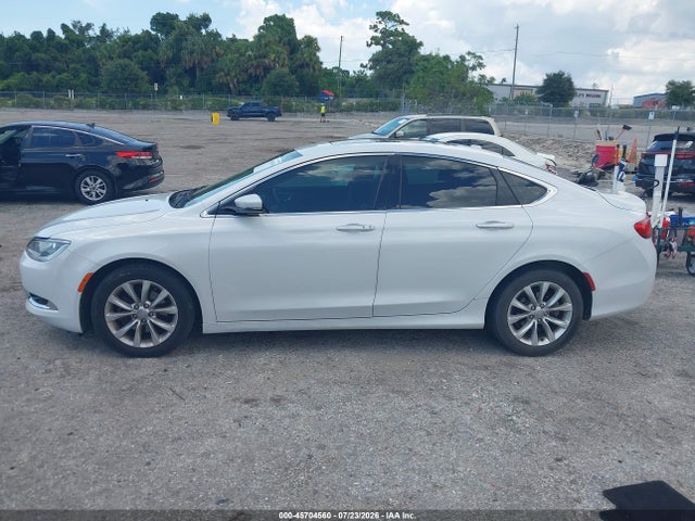 Продажа на аукционе авто 2015 Chrysler 200 C, vin: 1C3CCCCB2FN682947, номер лота: 45704560