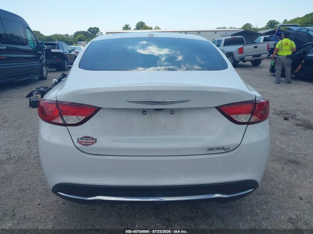 Продажа на аукционе авто 2015 Chrysler 200 C, vin: 1C3CCCCB2FN682947, номер лота: 45704560