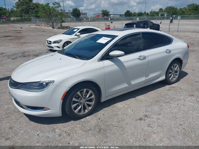 Продажа на аукционе авто 2015 Chrysler 200 C, vin: 1C3CCCCB2FN682947, номер лота: 45704560