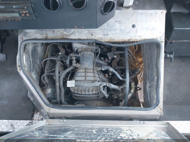 1FC3E3K69JDC36755 Ford E-350 Stripped