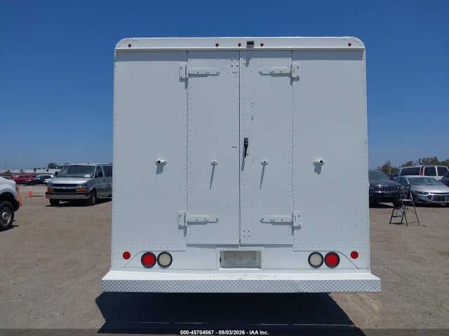 1FC3E3K69JDC36755 Ford E-350 Stripped