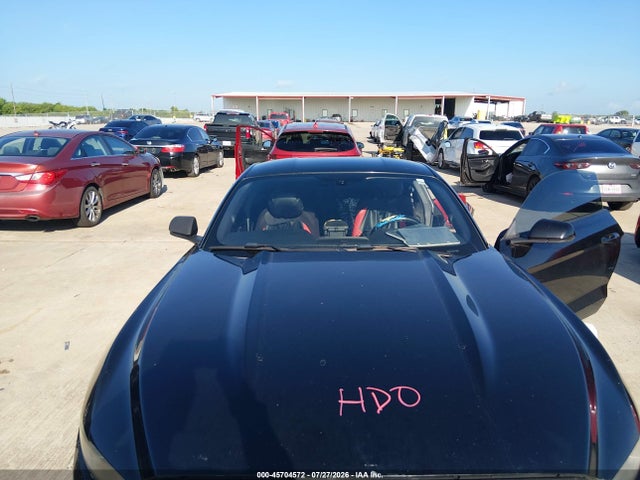 1FA6P8AM8G5266939 Ford Mustang V6