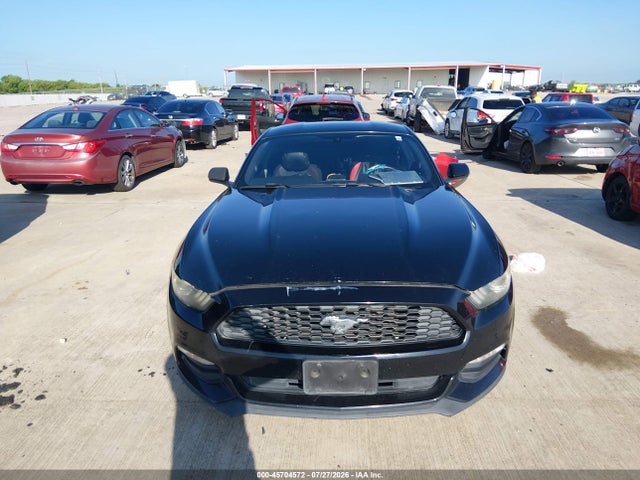 1FA6P8AM8G5266939 Ford Mustang V6