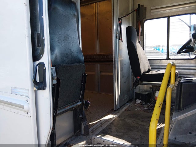 Продаж на аукціоні авто 2013 Freightliner Chassis M Line Walk-in Van, vin: 4UZAC3DVXDCFF6821, номер лоту: 45704615