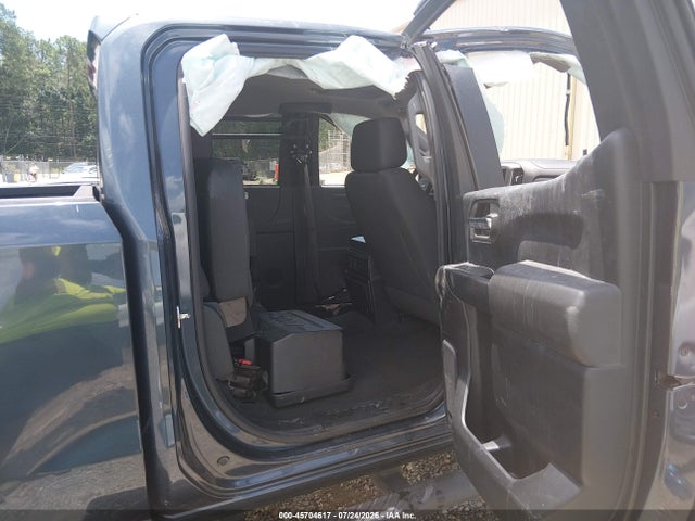 Chevrolet Silverado 1500 2021 1GCPWBEF3MZ116039 Image 8