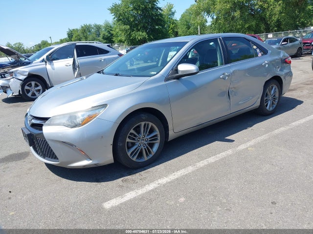 45704631 :رقم المزاد ، 4T1BF1FK7HU311009 vin ، 2017 Toyota Camry Se مزاد بيع