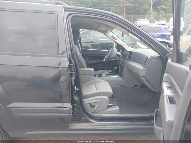 2005 Jeep Grand Cherokee Laredo მანქანა იყიდება აუქციონზე, vin: 1J4GR48KX5C501673, აუქციონის ნომერი: 45704632