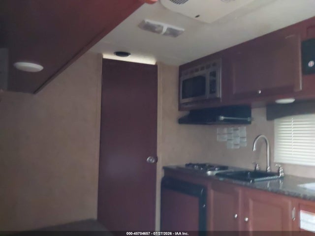 45704657 :رقم المزاد ، 5ZT2CWFCXG5108500 vin ، 2016 Forest River Other مزاد بيع