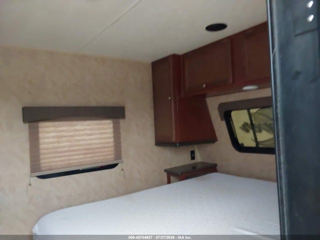 45704657 :رقم المزاد ، 5ZT2CWFCXG5108500 vin ، 2016 Forest River Other مزاد بيع
