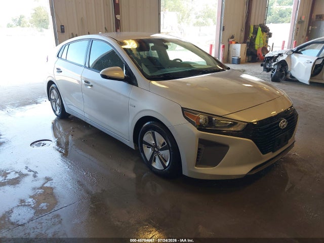 45704667 :رقم المزاد ، KMHC65LC0JU075527 vin ، 2018 Hyundai Ioniq Hybrid Blue مزاد بيع
