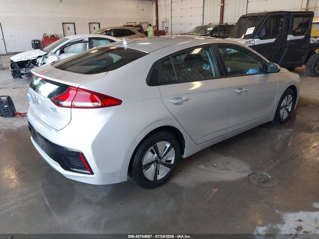 45704667 :رقم المزاد ، KMHC65LC0JU075527 vin ، 2018 Hyundai Ioniq Hybrid Blue مزاد بيع