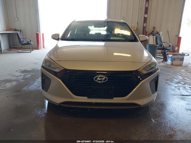 45704667 :رقم المزاد ، KMHC65LC0JU075527 vin ، 2018 Hyundai Ioniq Hybrid Blue مزاد بيع