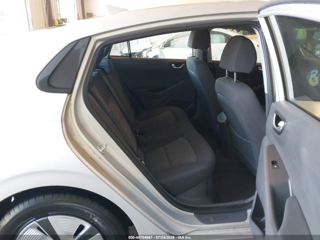 45704667 :رقم المزاد ، KMHC65LC0JU075527 vin ، 2018 Hyundai Ioniq Hybrid Blue مزاد بيع