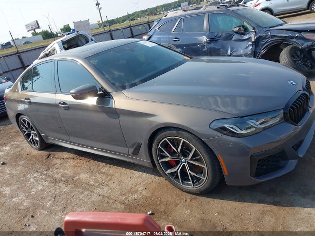 45704717 :رقم المزاد ، WBA13BK08NCJ40224 vin ، 2022 Bmw M550 I Xdrive مزاد بيع