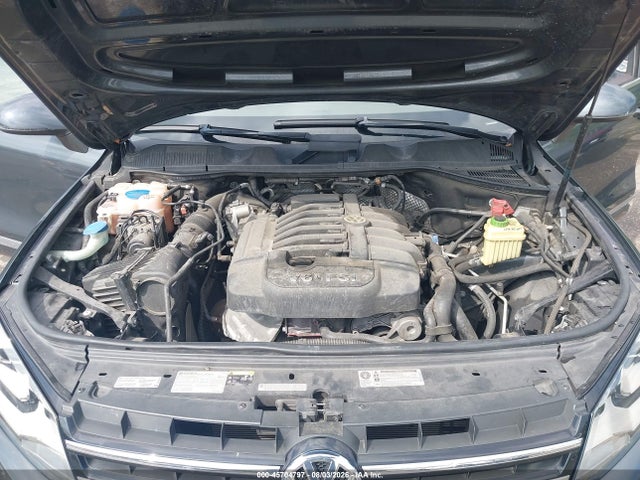 Продаж на аукціоні авто 2014 Volkswagen Touareg 3.6l Sport, vin: WVGEF9BP0ED001762, номер лоту: 45704797