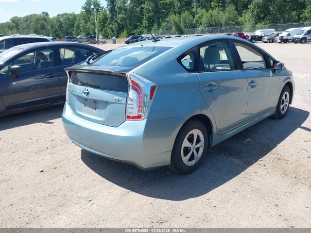 Toyota Prius Three 2014 JTDKN3DU1E1860595 Image 4