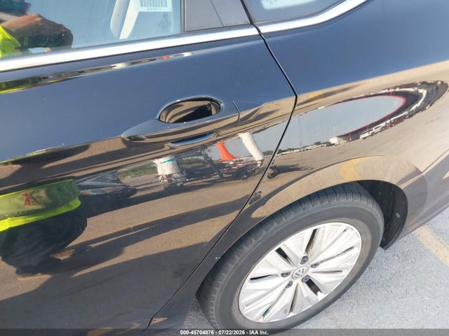 Продаж на аукціоні авто 2019 Volkswagen Jetta 1.4t R-line/1.4t S/1.4t Se, vin: 3VWC57BU6KM107123, номер лоту: 45704876