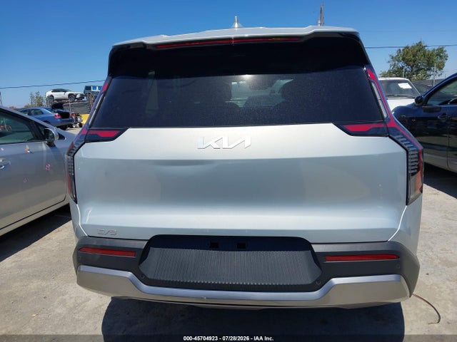 KIA Ev9 Light Long Range 2026 5XYAB5S11TG023657 Image 17
