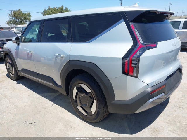 KIA Ev9 Light Long Range 2026 5XYAB5S11TG023657 Image 3