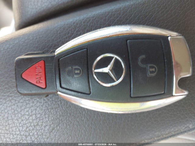 45705051 :رقم المزاد ، WDCGG8JBXDG027366 vin ، 2013 Mercedes-benz Glk 350 4matic مزاد بيع