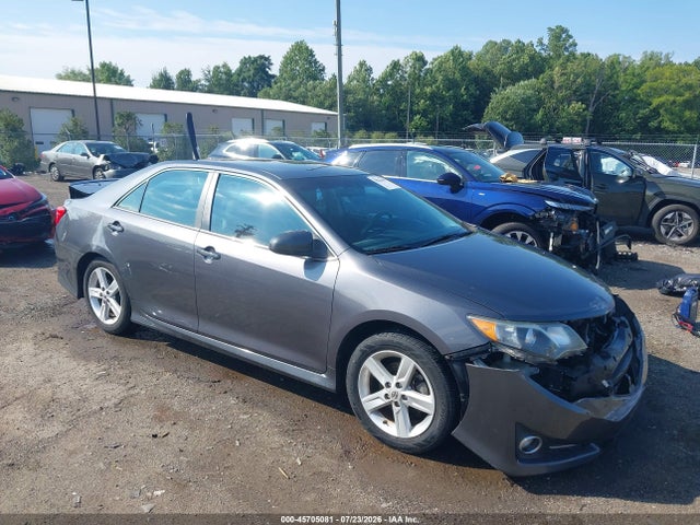 Aukcja sprzedaży 2014 Toyota Camry Se, vin: 4T1BF1FK5EU321100, numer aukcji: 45705081