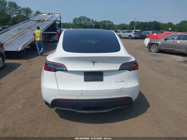 Продаж на аукціоні авто 2022 Tesla Model Y Long Range Dual Motor All-wheel Drive, vin: 7SAYGDEE7NA009992, номер лоту: 45705089