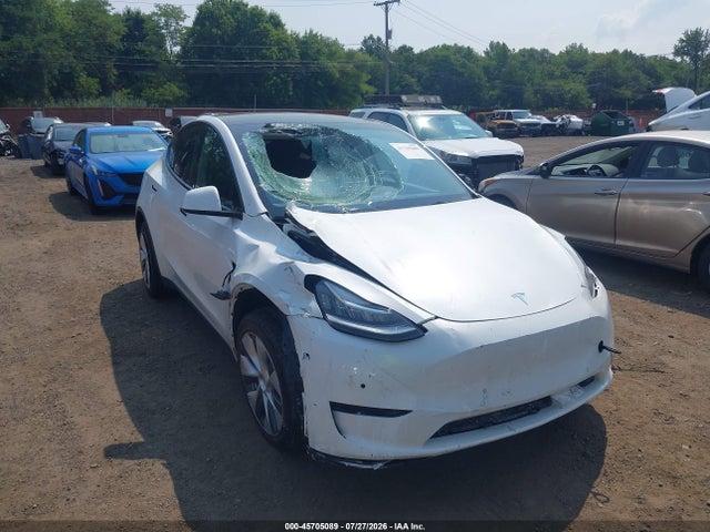 Продаж на аукціоні авто 2022 Tesla Model Y Long Range Dual Motor All-wheel Drive, vin: 7SAYGDEE7NA009992, номер лоту: 45705089