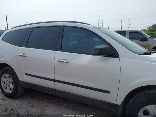 1GNKRFKD9FJ211385 Chevrolet Traverse Ls