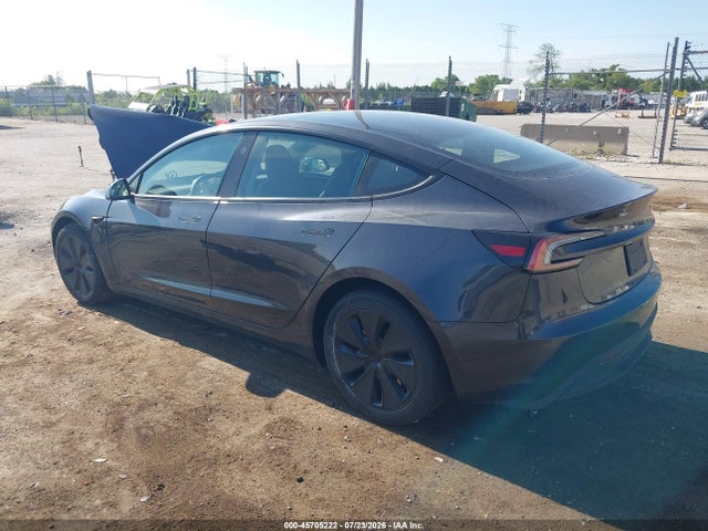 Tesla Model 3 Long Range All-wheel Drive 2025 5YJ3E1EB1SF902174 Image 3