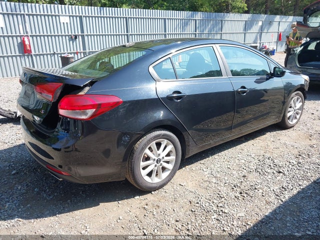 45705275 :رقم المزاد ، 3KPFL4A73HE101296 vin ، 2017 Kia Forte S مزاد بيع
