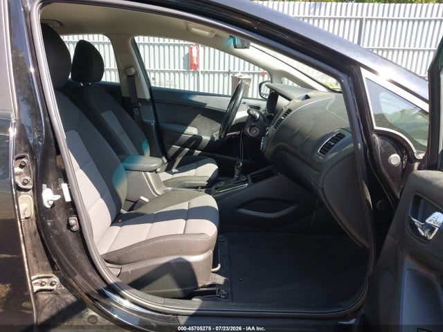 45705275 :رقم المزاد ، 3KPFL4A73HE101296 vin ، 2017 Kia Forte S مزاد بيع