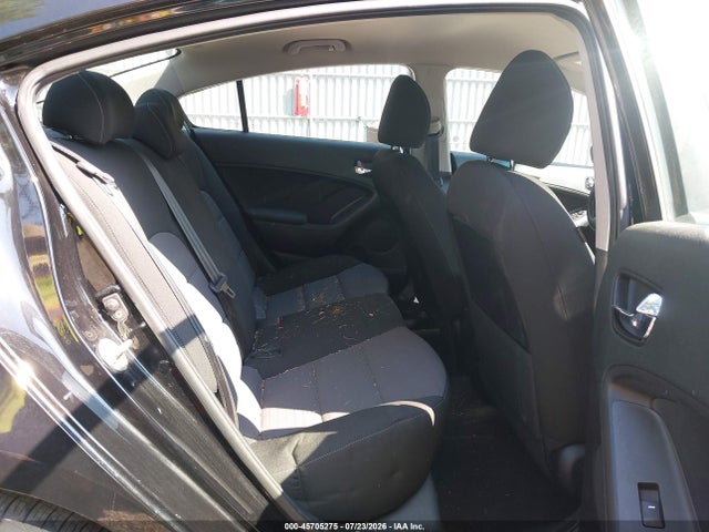 45705275 :رقم المزاد ، 3KPFL4A73HE101296 vin ، 2017 Kia Forte S مزاد بيع