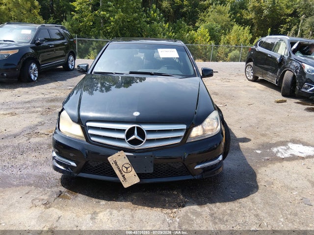 2013 Mercedes-benz C 250 Sport მანქანა იყიდება აუქციონზე, vin: WDDGF4HB6DR245659, აუქციონის ნომერი: 45705293