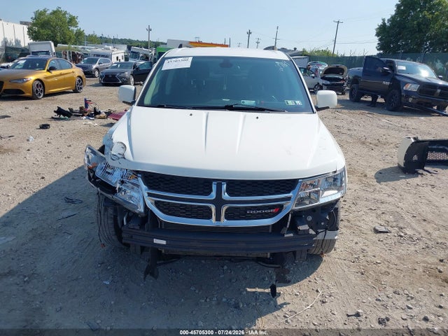 3C4PDCBB3KT852769 Dodge JOURNEY SE