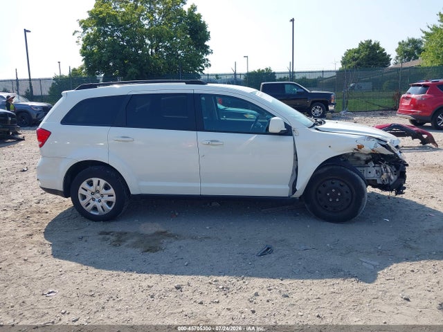 3C4PDCBB3KT852769 Dodge JOURNEY SE